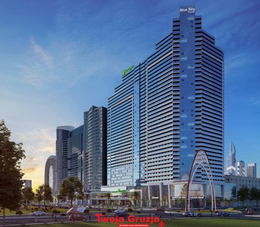 Blue Sky Tower - Holiday Inn - w stronę morza, apartamenty na wynajem w Gruzji